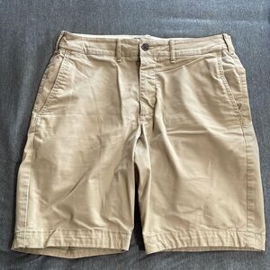 Men’s Stretch Khaki Flat Front Short Size 30
